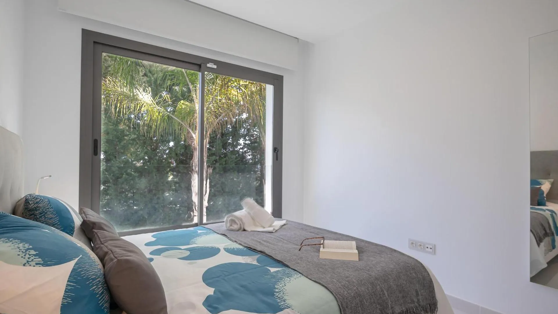 Apartment Marbella Golf With Pool - Happy Rentals Estepona